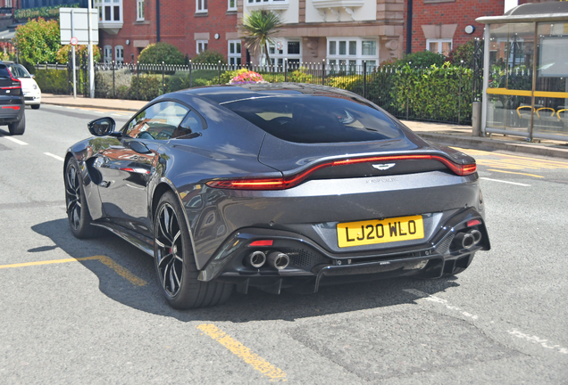 Aston Martin V8 Vantage 2018