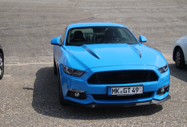 Ford Mustang GT 2015 Black Shadow Edition