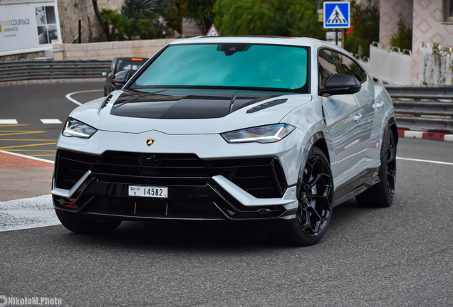 Lamborghini Urus Performante