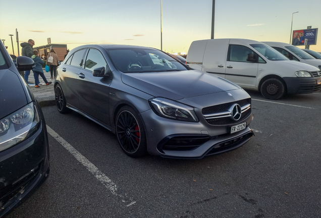 Mercedes-AMG A 45 W176 2015