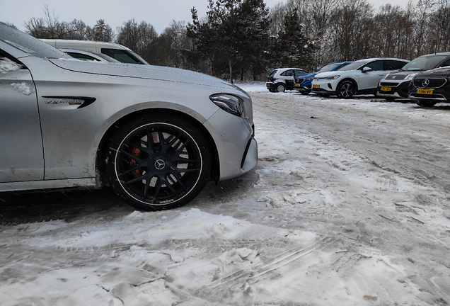 Mercedes-AMG E 63 S W213