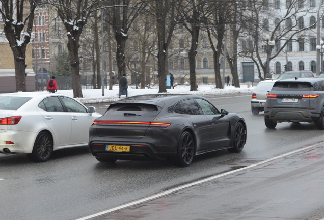 Porsche Taycan GTS Sport Turismo