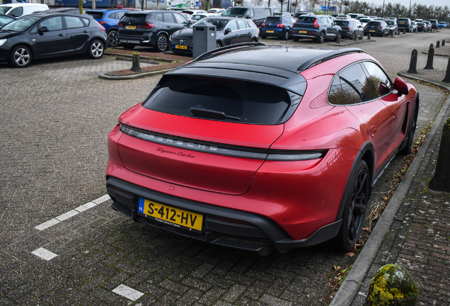 Porsche Taycan Turbo Cross Turismo