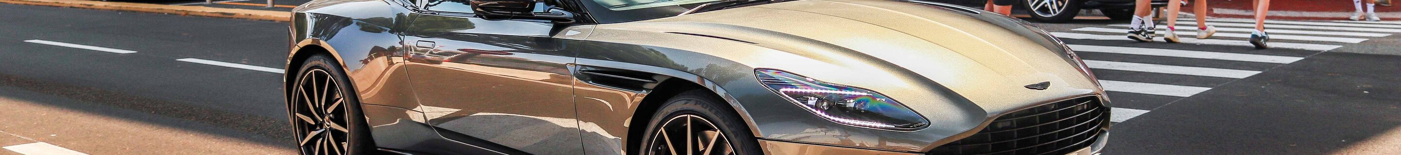 Aston Martin DB11 V8