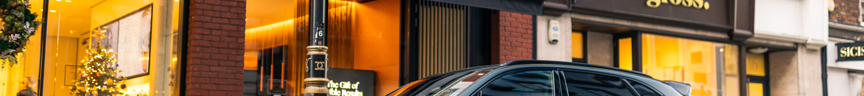 Bentley Bentayga Azure