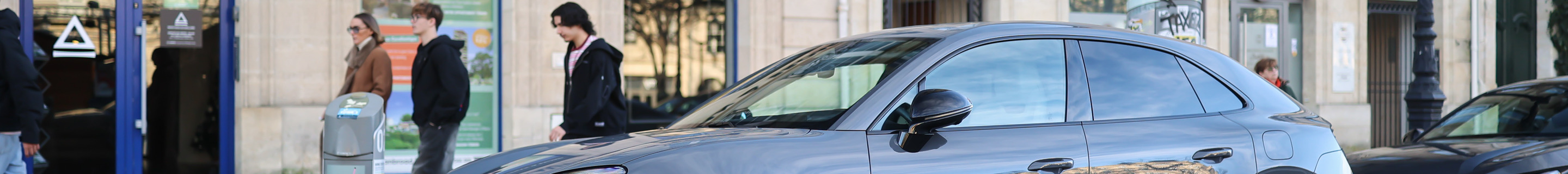 Porsche Macan EV Turbo