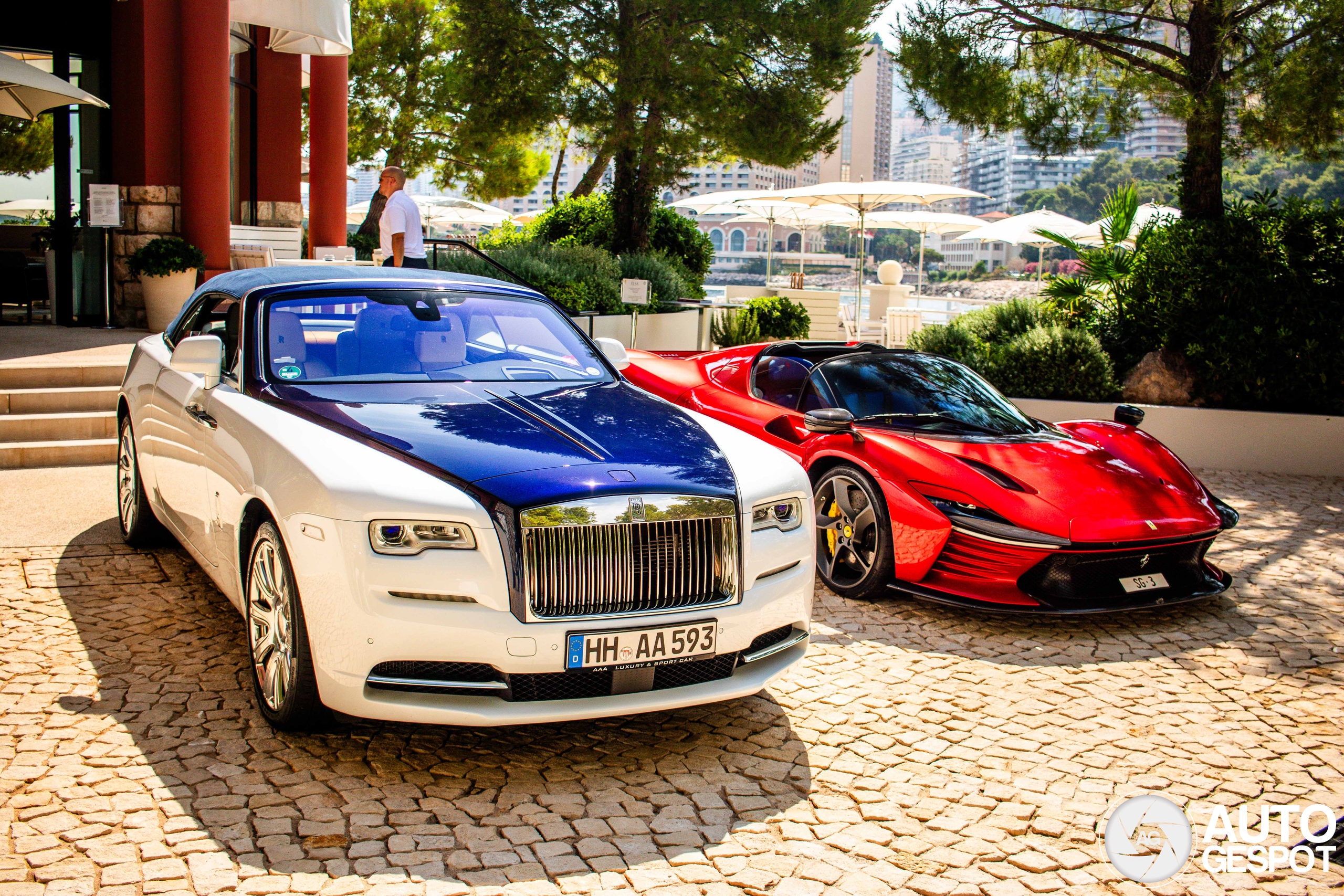 Deze Rolls-Royce Dawn luxe op wielen of gewoon een straatkat?