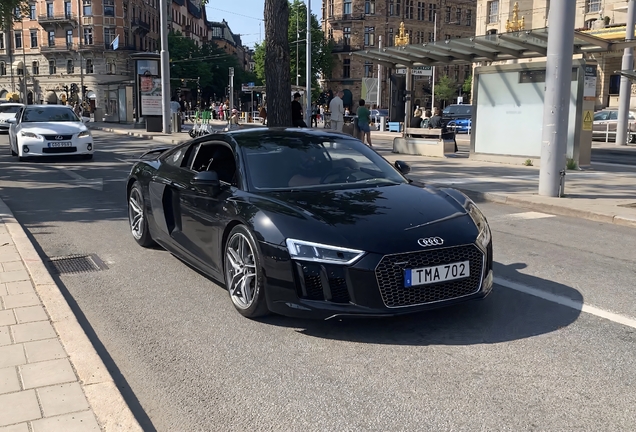 Audi R8 V10 Plus 2015