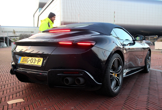 Ferrari Roma Spider