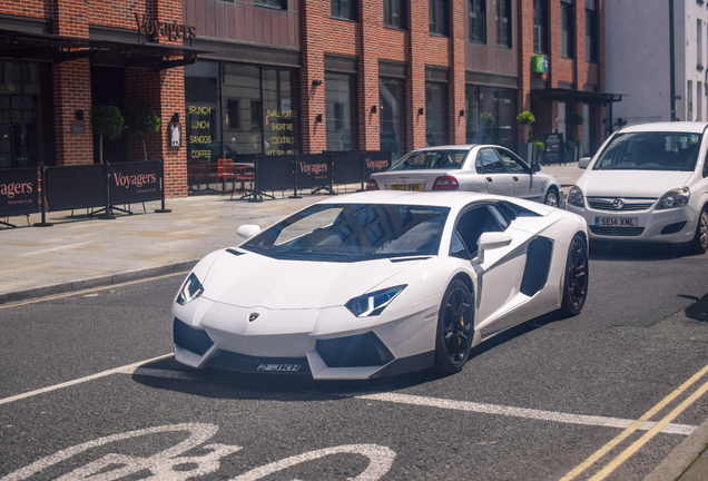 Lamborghini Aventador LP700-4