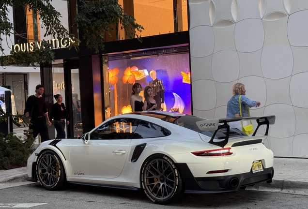 Porsche 991 GT2 RS Weissach Package