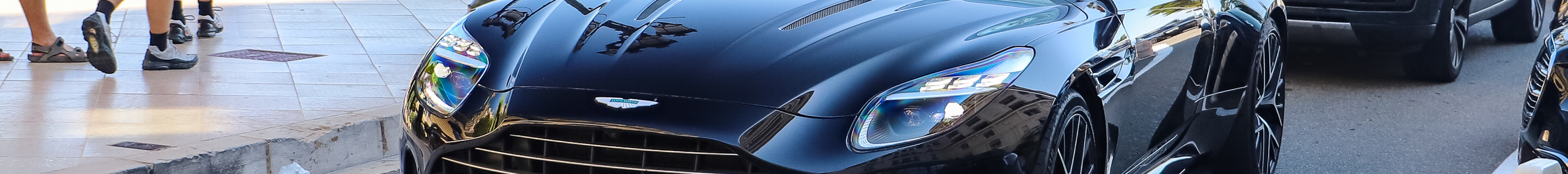 Aston Martin DB12 Volante