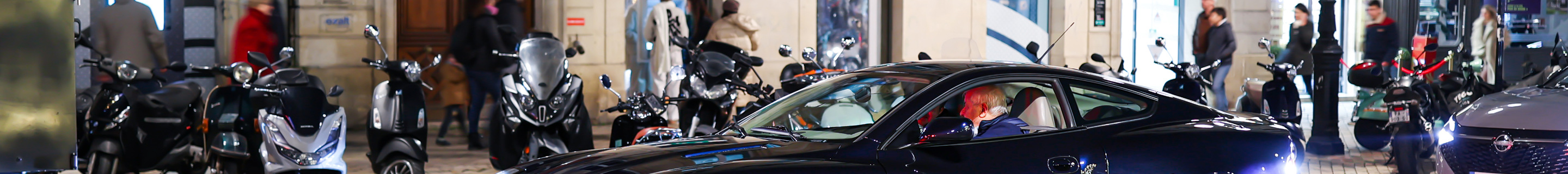 Aston Martin Vanquish S