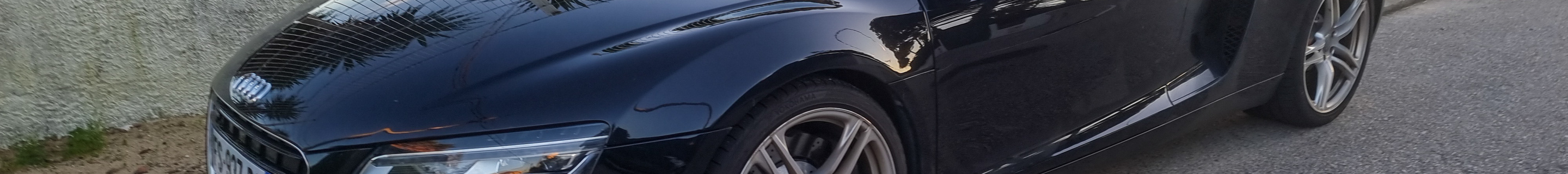 Audi R8 V8 Spyder 2013