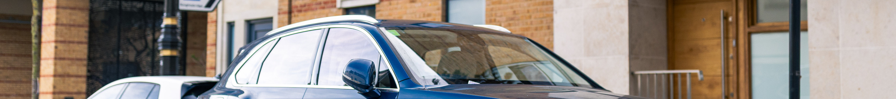 Bentley Bentayga Hybrid 2024