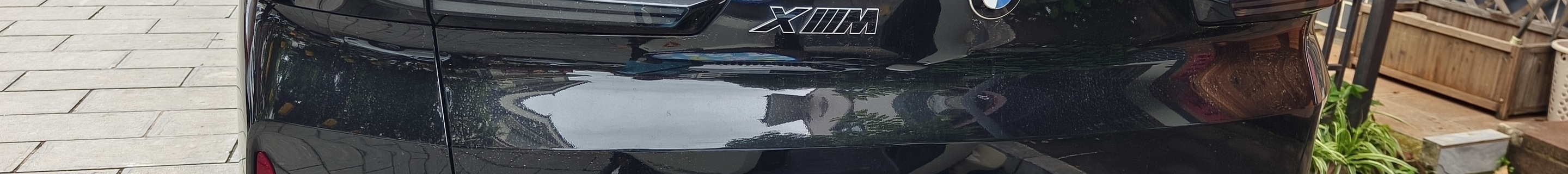 BMW XM G09