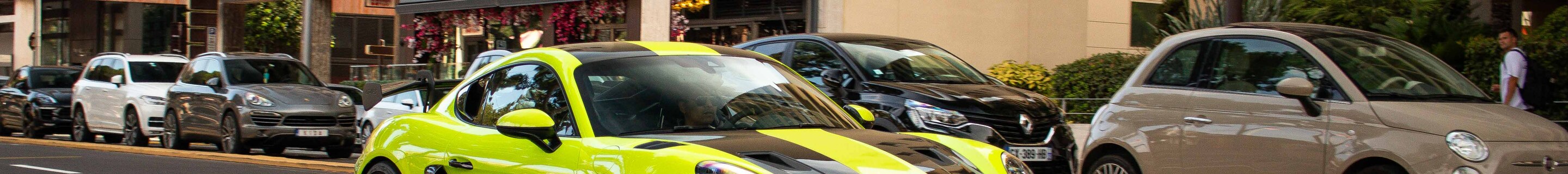 Porsche 718 Cayman GT4 RS Weissach Package