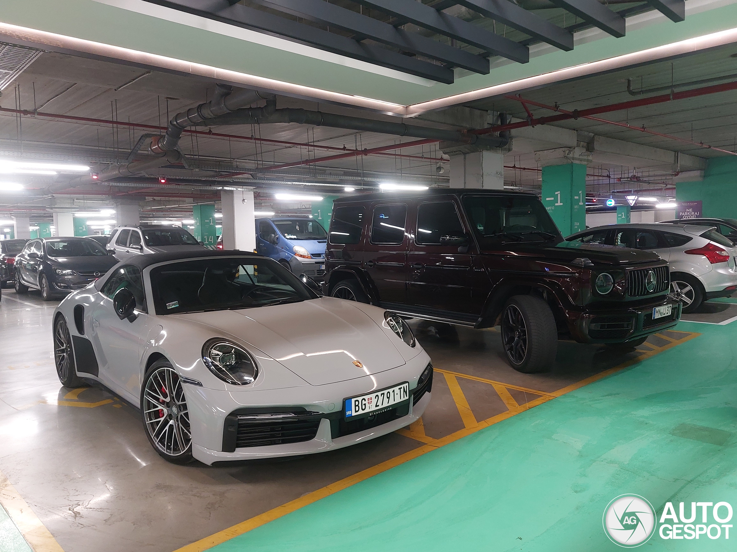 Porsche 992 Turbo Cabriolet MkI - 09 January 2026 - Autogespot