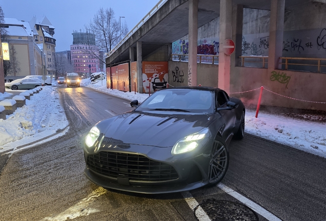 Aston Martin DB12