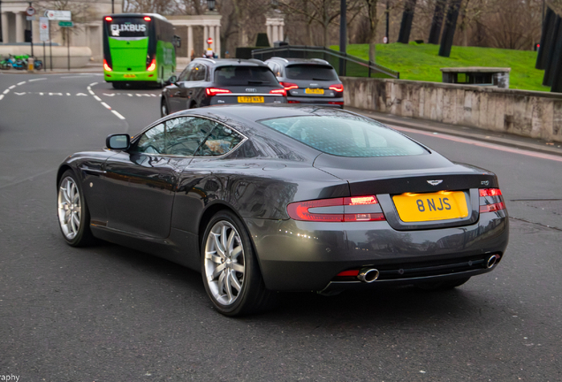 Aston Martin DB9