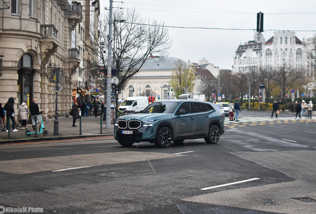 BMW XM G09