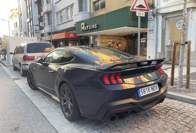 Ford Mustang Dark Horse 2024