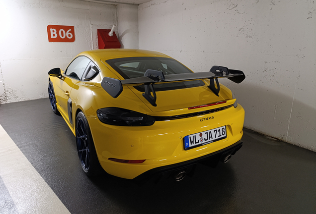 Porsche 718 Cayman GT4 RS Weissach Package
