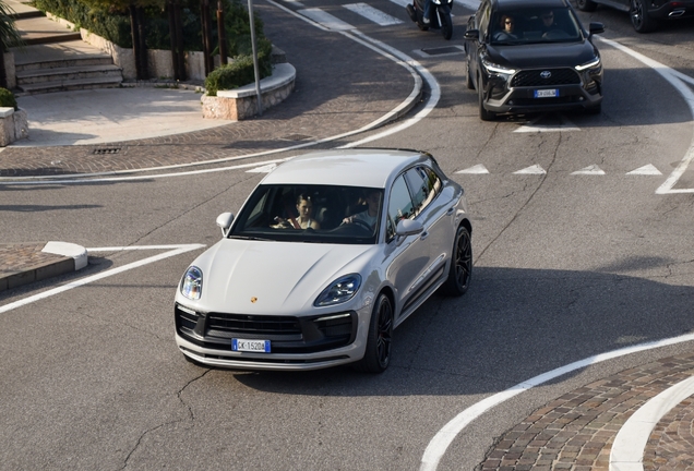 Porsche 95B Macan GTS MkIII