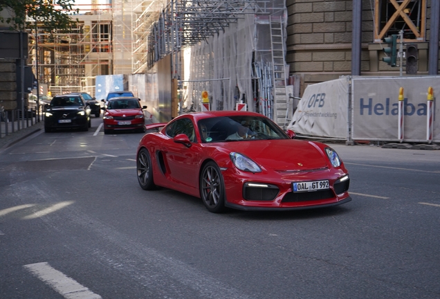Porsche 981 Cayman GT4