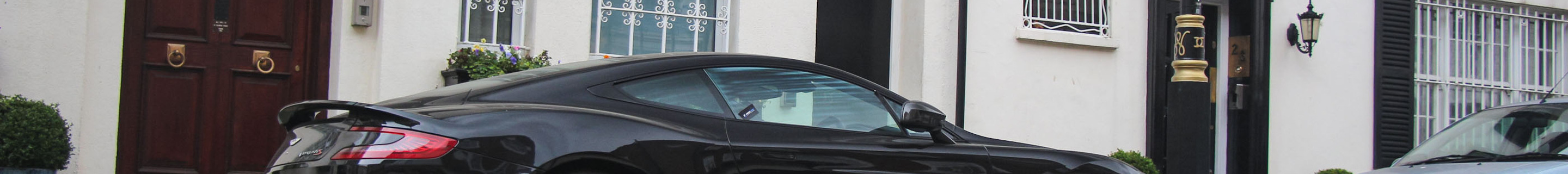 Aston Martin Vanquish S 2017