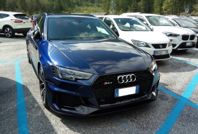Audi RS4 Avant B9