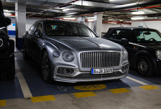 Bentley Flying Spur Hybrid