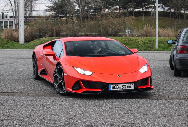 Lamborghini Huracán LP640-4 EVO