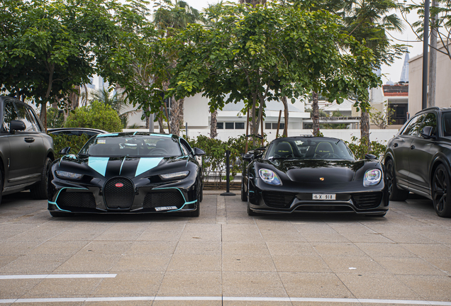 Porsche 918 Spyder Weissach Package