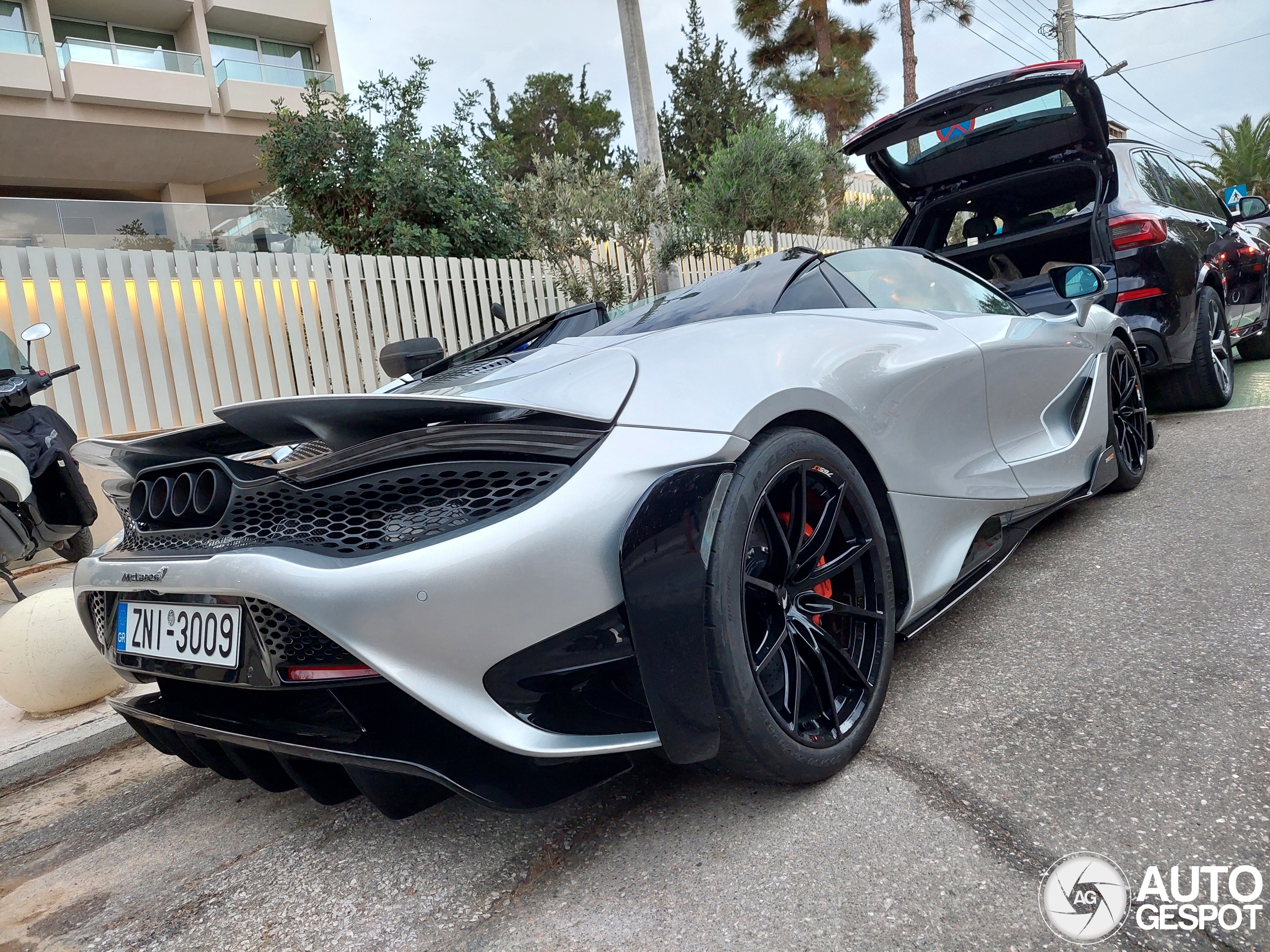 McLaren 765LT Spider