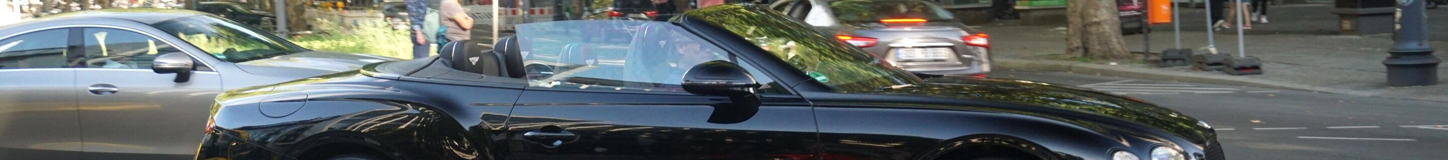 Bentley Continental GTC V8 2020