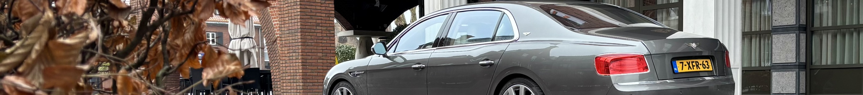 Bentley Flying Spur V8