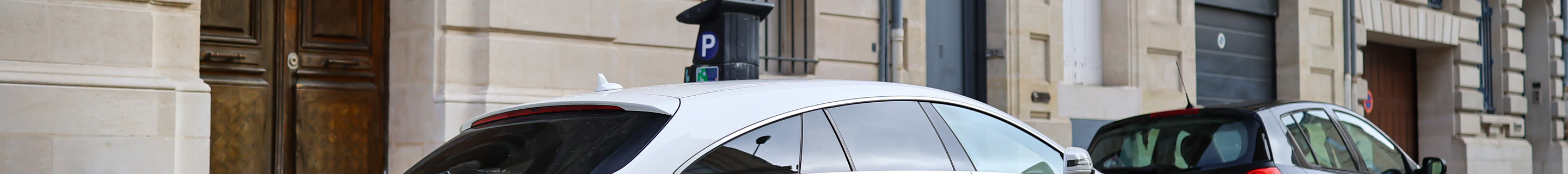 Mercedes-Benz CLS 63 AMG X218 Shooting Brake