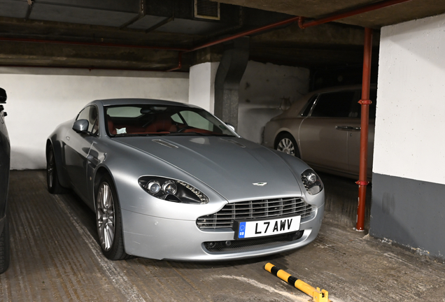 Aston Martin V8 Vantage