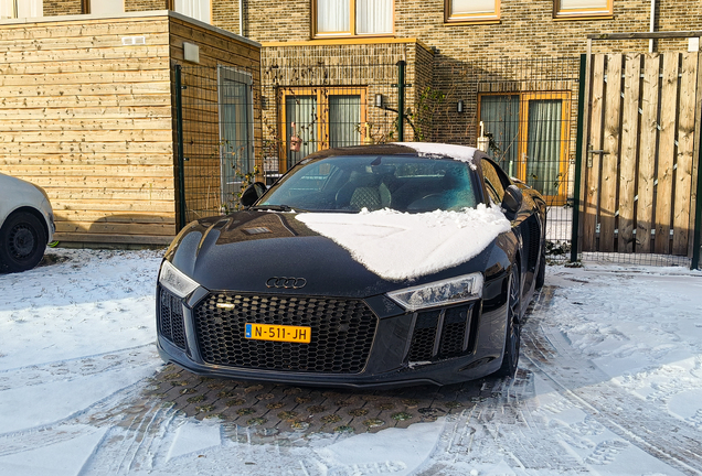 Audi R8 V10 Plus 2015
