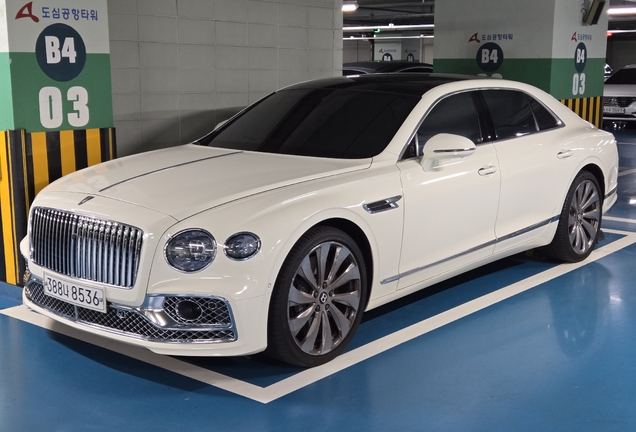 Bentley Flying Spur V8 2021