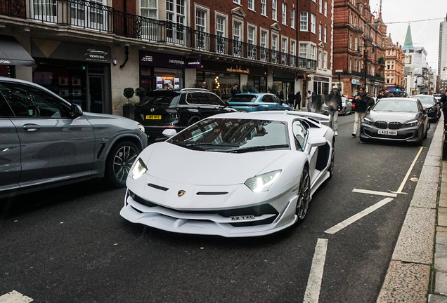Lamborghini Aventador LP770-4 SVJ