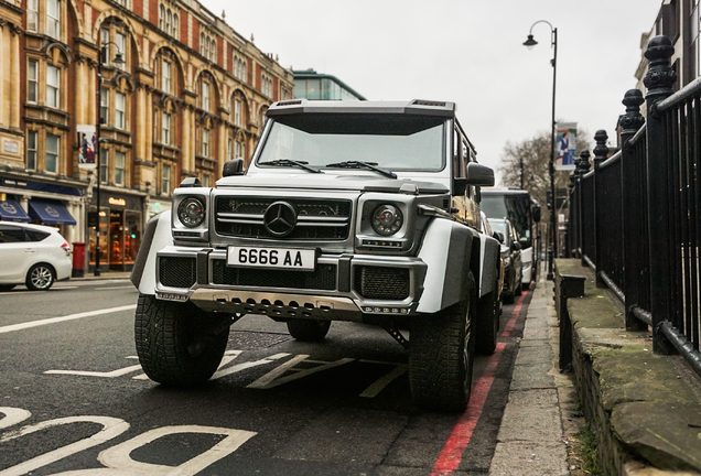 Mercedes-Benz G 500 4X4²