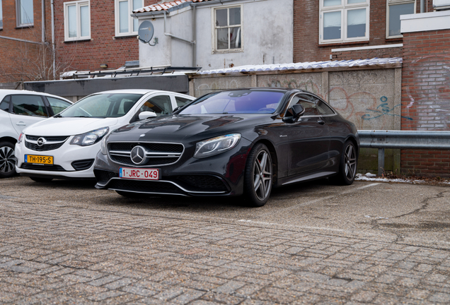 Mercedes-Benz S 63 AMG Coupé C217