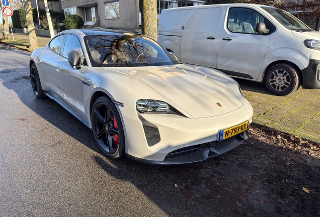 Porsche Taycan Turbo S