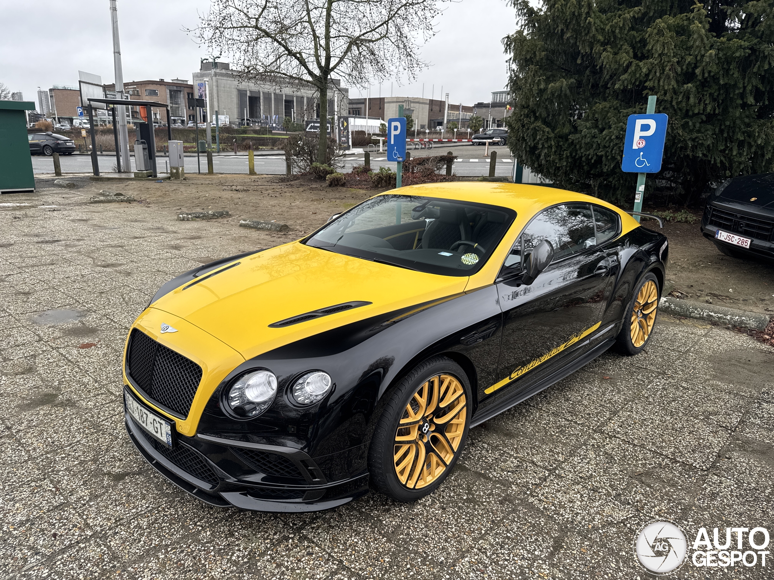 Bentley Continental Supersports Coupé 2018 24 Edition