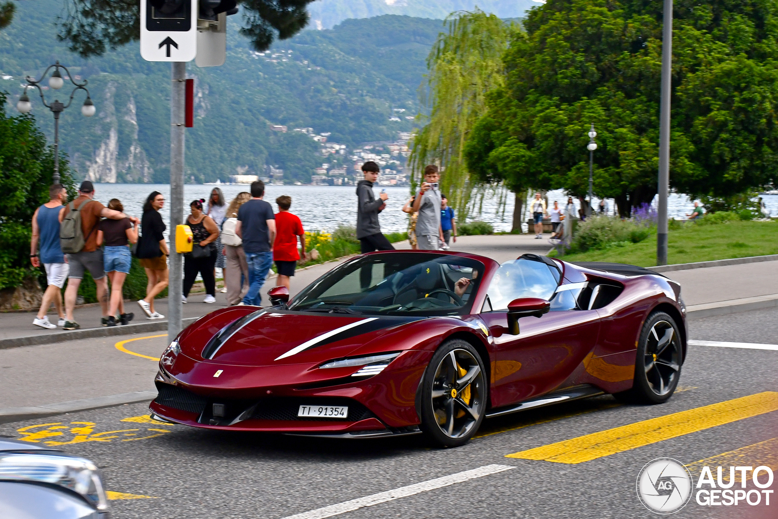 Ferrari SF90 Spider Assetto Fiorano