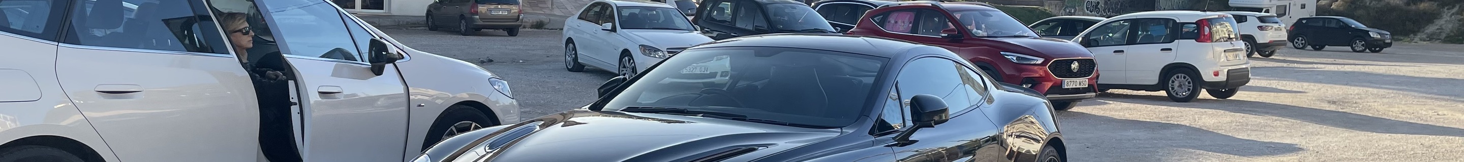 Aston Martin Vanquish S 2017 Ultimate Edition