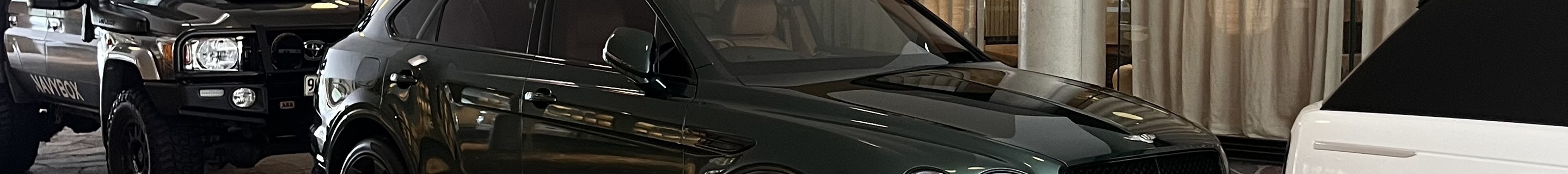 Bentley Bentayga Hybrid 2021