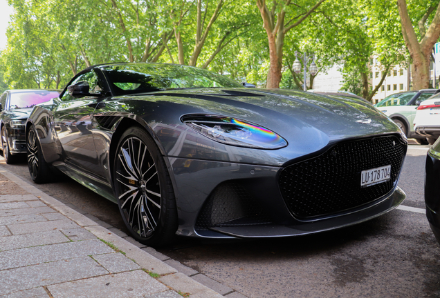 Aston Martin DBS Superleggera Volante